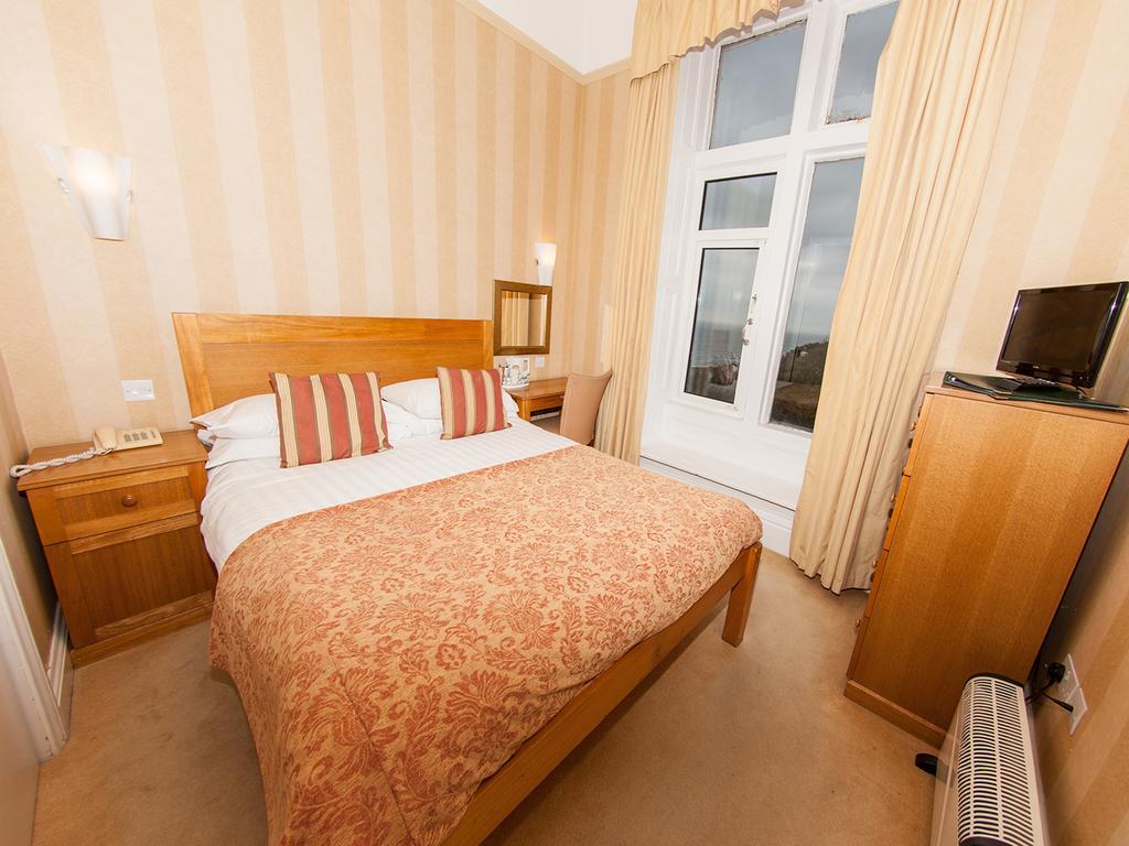 Whitsand Bay Hotel Crafthole Exterior photo