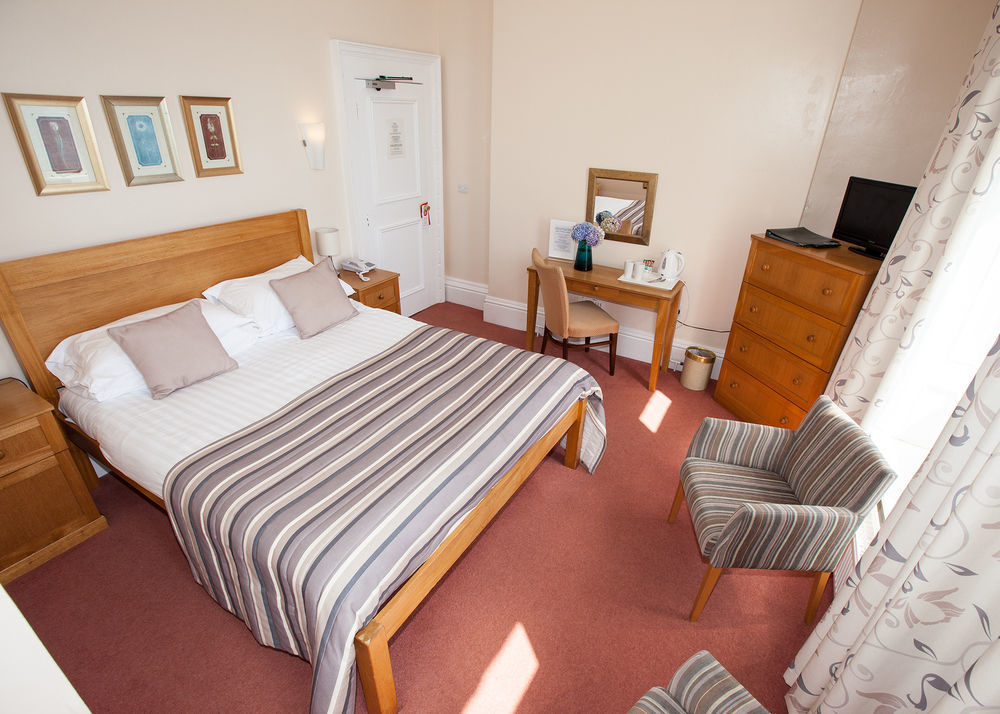 Whitsand Bay Hotel Crafthole Exterior photo