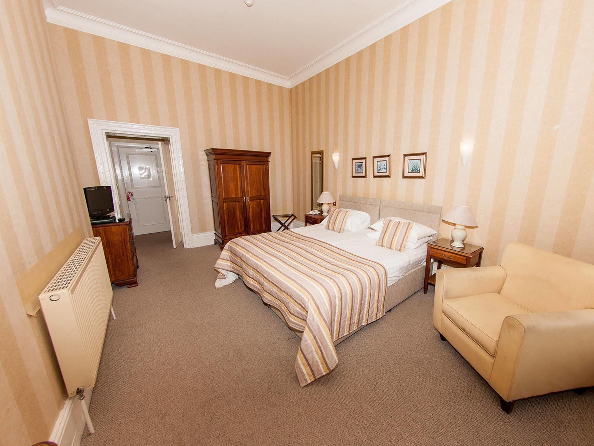 Whitsand Bay Hotel Crafthole Exterior photo